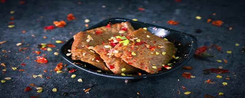 麻辣豆干是用什么做的(豆干对身体有什么好处增强饱腹感吃)