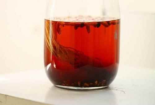 跌打损伤药酒配方(凤仙花酒的配方有哪些)