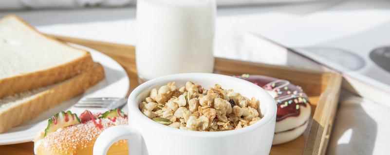 长期吃燕麦牛奶当早餐会胖吗(早餐